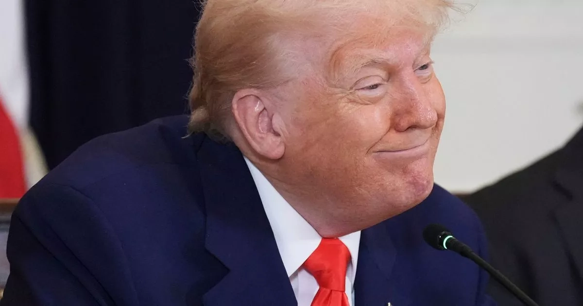 Donald Trump 'looks embarrassed' by woman's reaction at White House meeting