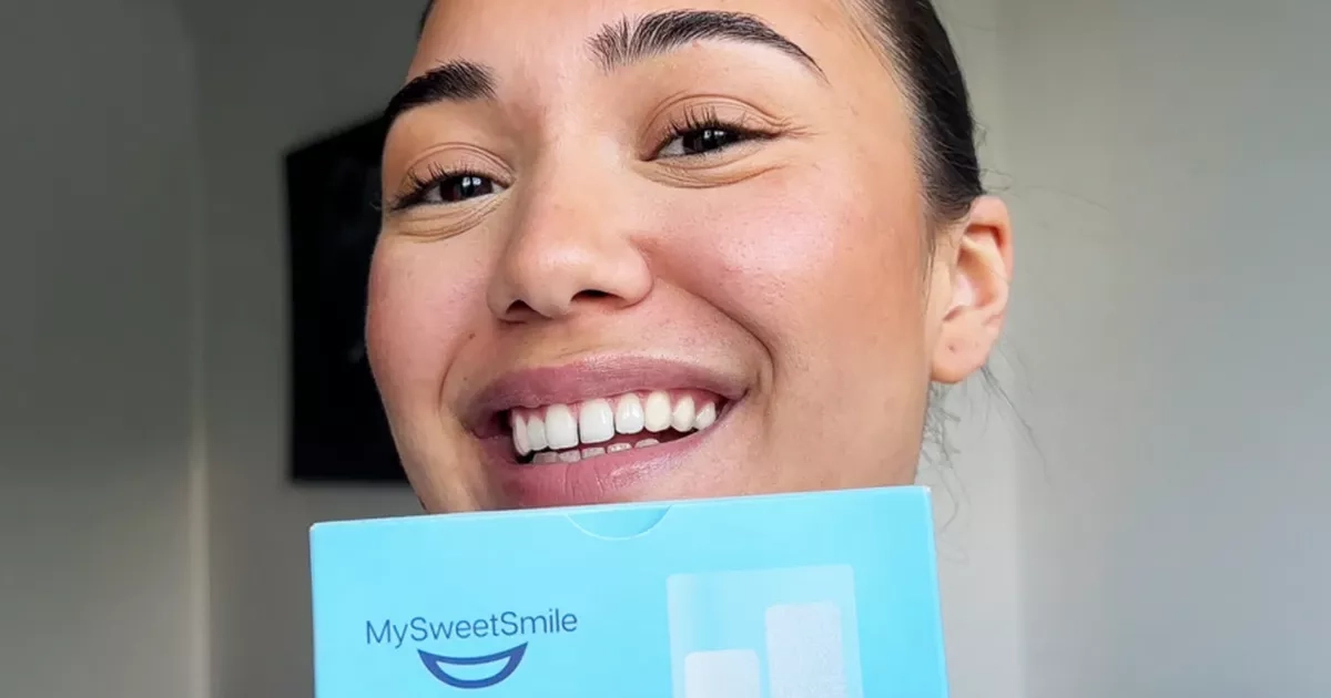 Limited 40% off sale on teeth whitening range that shoppers claim leave 'teeth looking amazing'