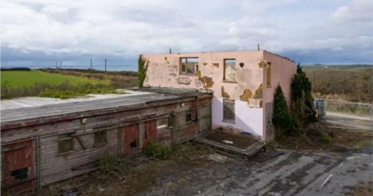 The derelict 'pink palace' Welsh motel that's been an eyesore for almost two decades