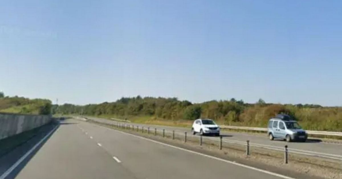 Woman dies after crash on Welsh road