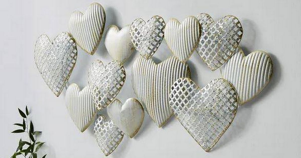 Dunelm slashes 20% off 'stunning' wall art that shoppers say is 'beautiful'