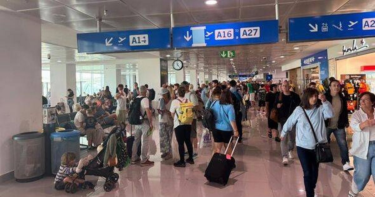 Spain holiday turmoil as hundreds of British tourists stranded due to flight cancellations