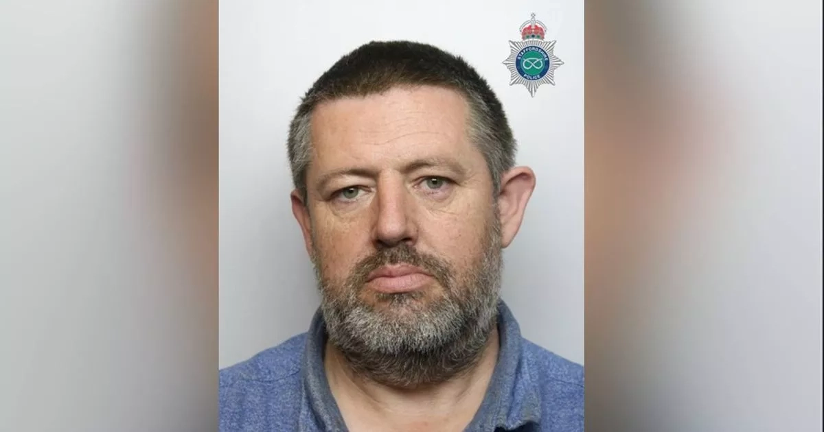 Mum arranged for child sex offender to stay over for a week to rape her own young daughter