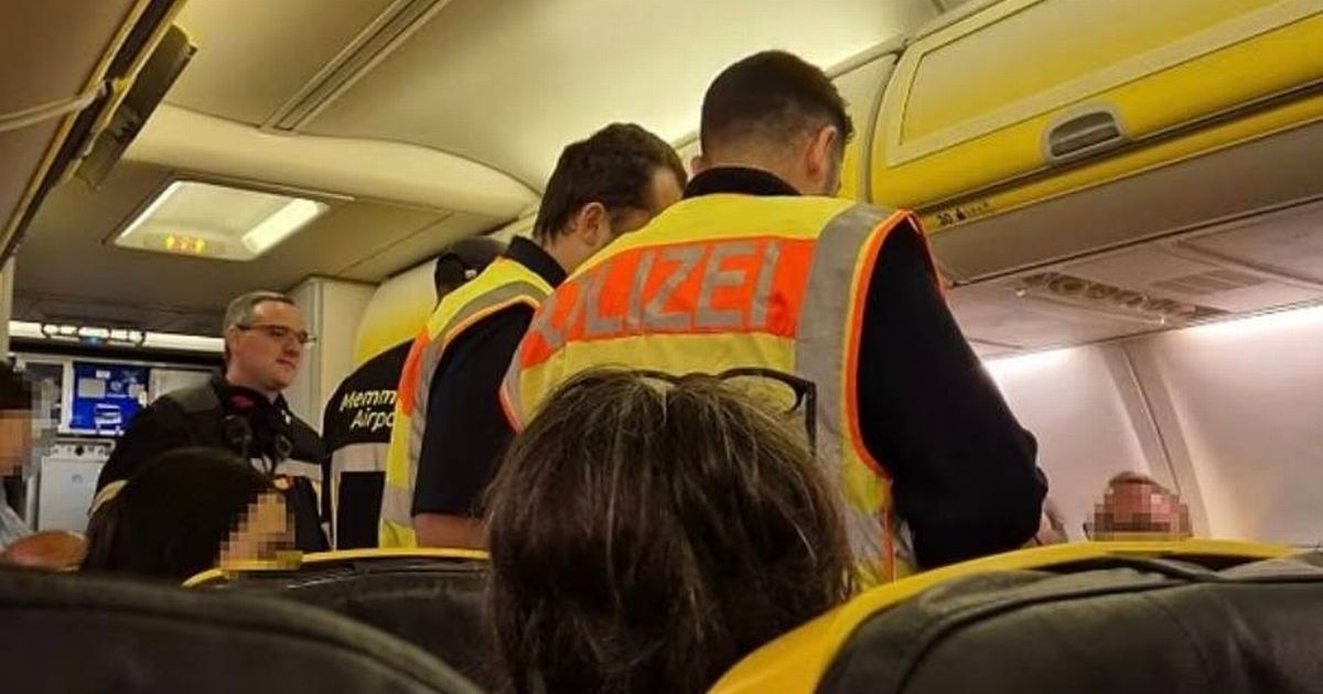 Multiple people injured after Ryanair flight hits 'supercell' storm