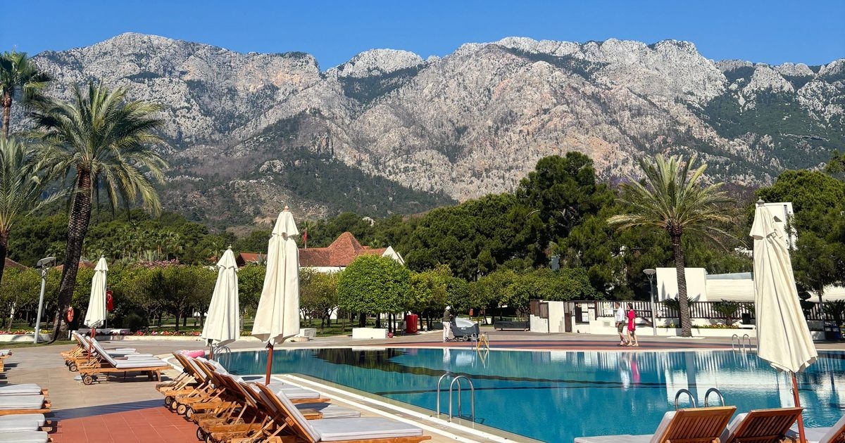 I went on holiday alone to an all-inclusive family resort and it was ridiculous
