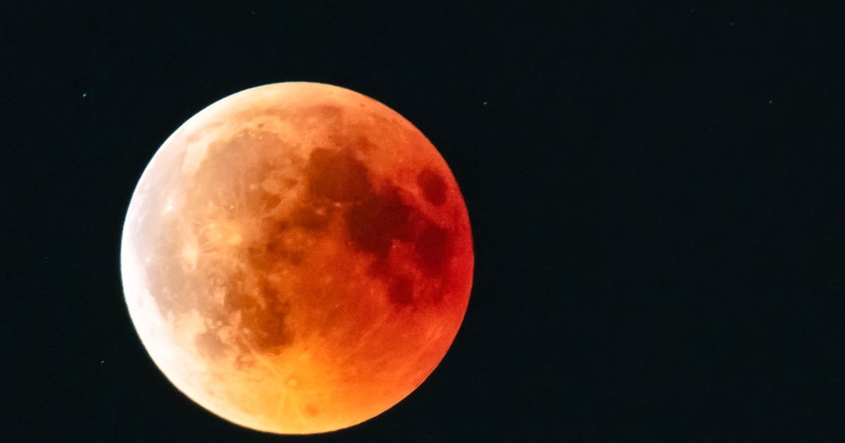 Strawberry Moon will appear red in sky for last time until 2043