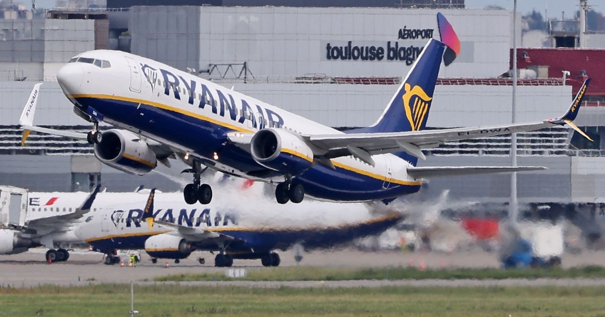 Ryanair introduces new £500 minimum charge for some passengers