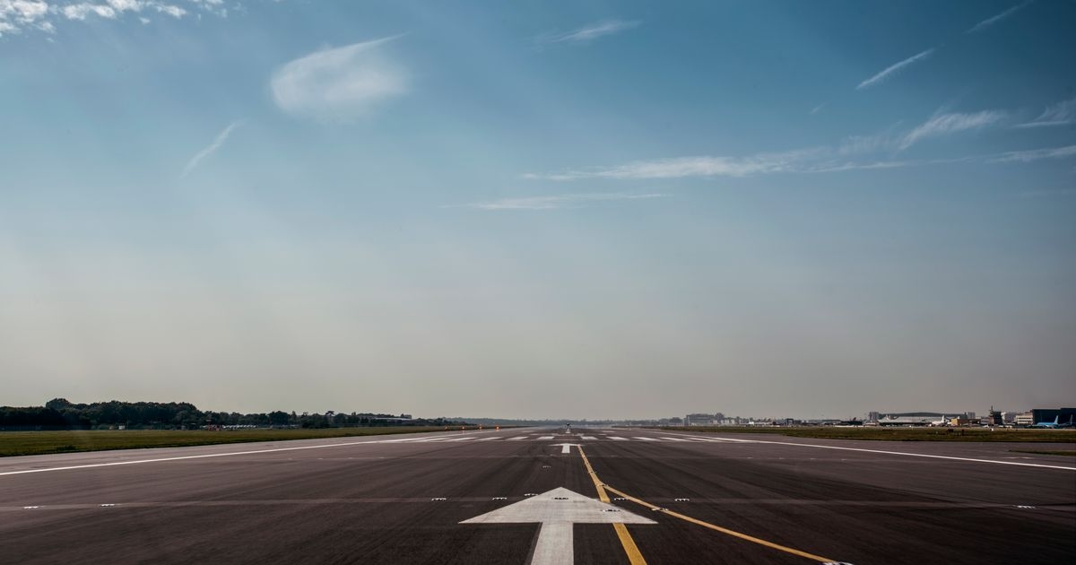 UK-bound plane crashes after take-off with 200 people aboard