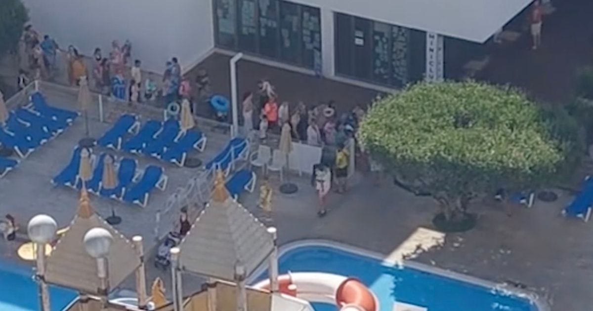Benidorm tourists film every sunbed being taken in three-minute dash