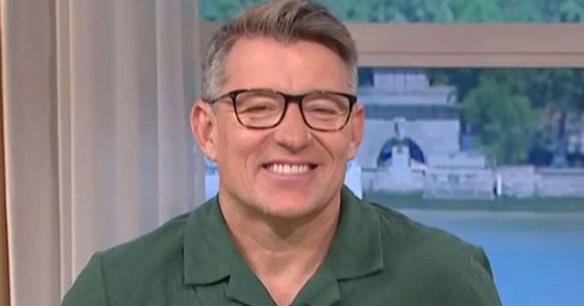 This Morning quickly cuts to ad break as Ben Shephard left red-faced after rude comment