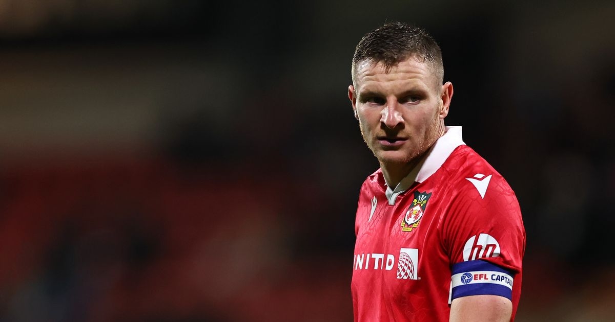 Paul Mullin claims Phil Parkinson still hasn't explained axe as he blocks out Wrexham thoughts
