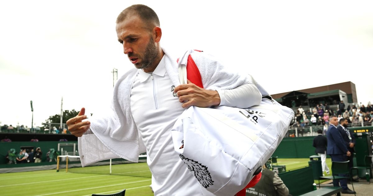 Dan Evans annoyed by Novak Djokovic's changing room act before Wimbledon clash
