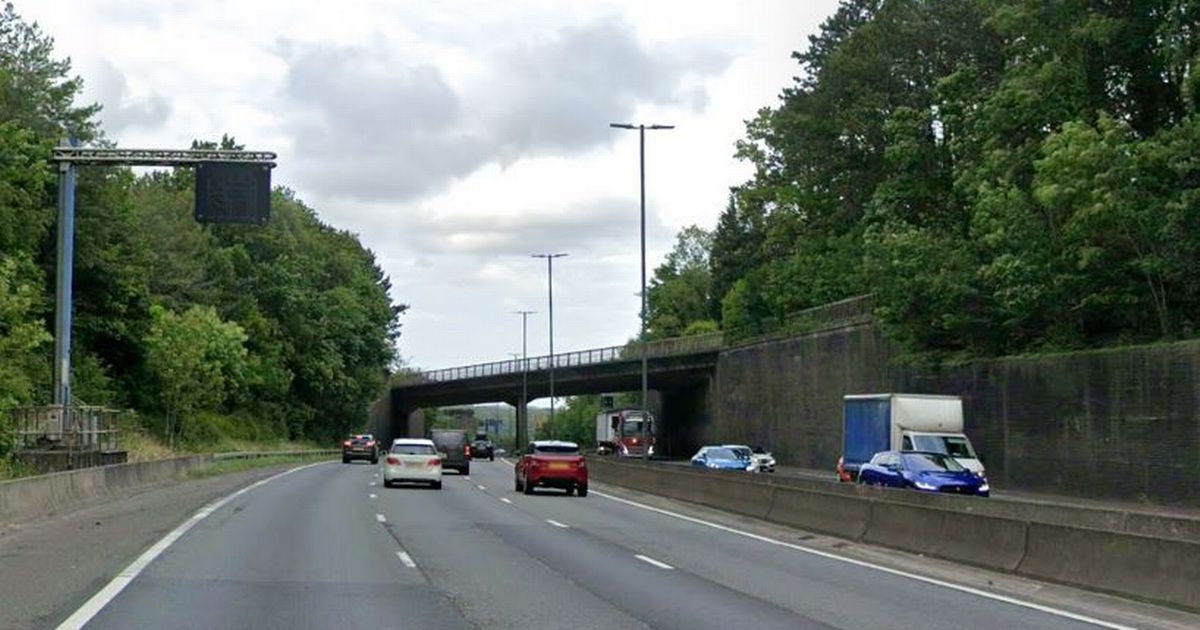 Man killed in three-car M4 crash