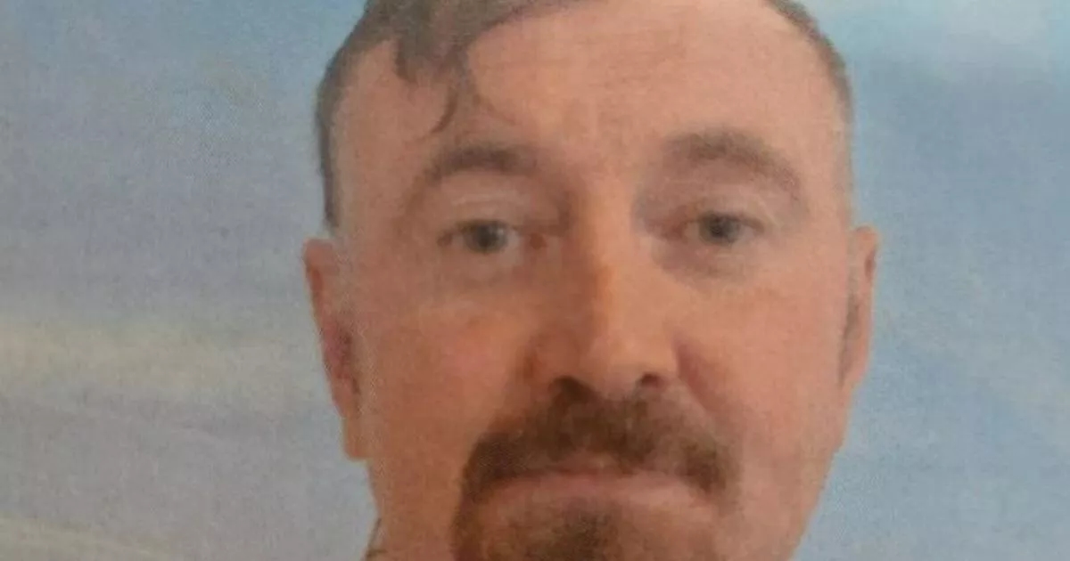 Public warned not to approach missing man last seen in Welsh town