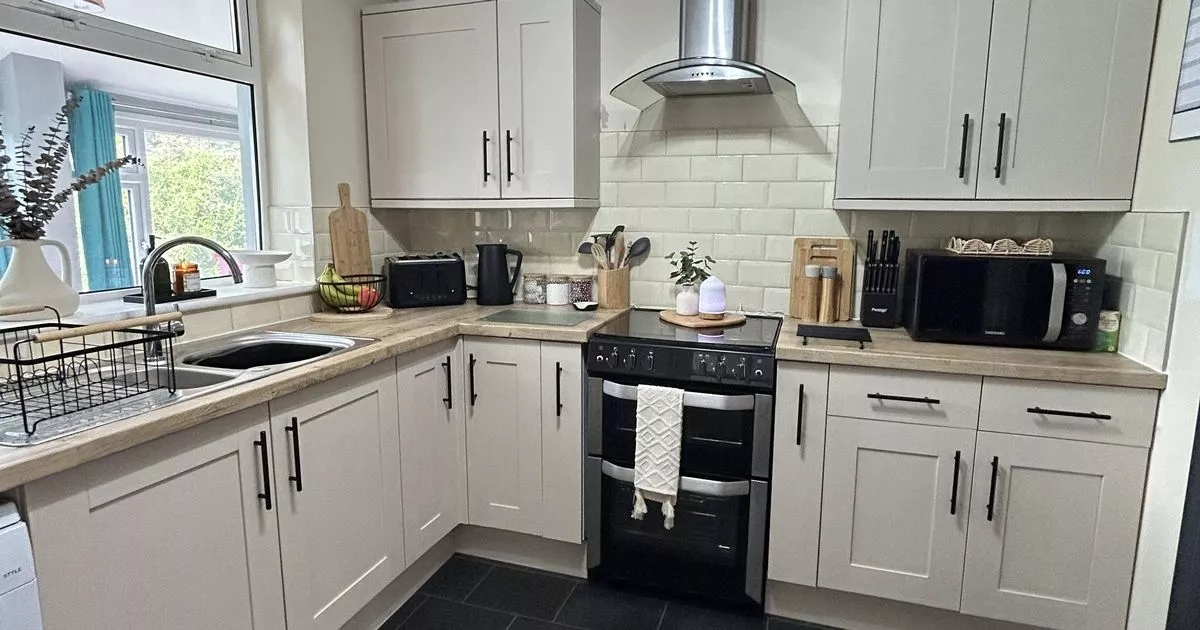 'I transformed my dreary kitchen for £150 - it looks brand new'