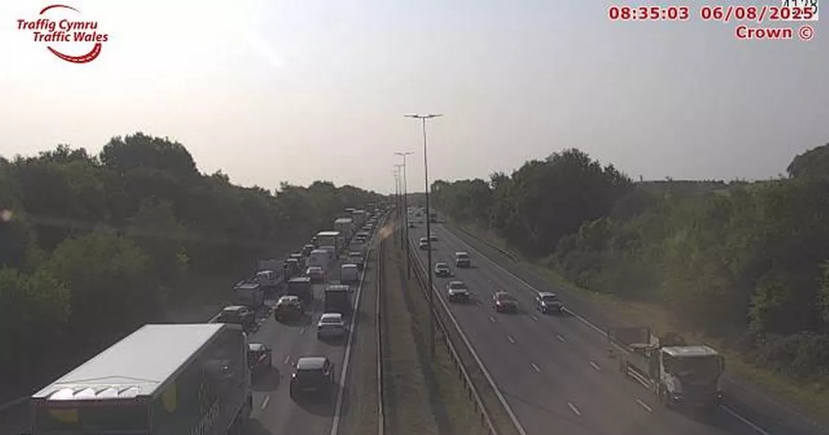 Why the M4 was shut completely one way at the Prince of Wales Bridge