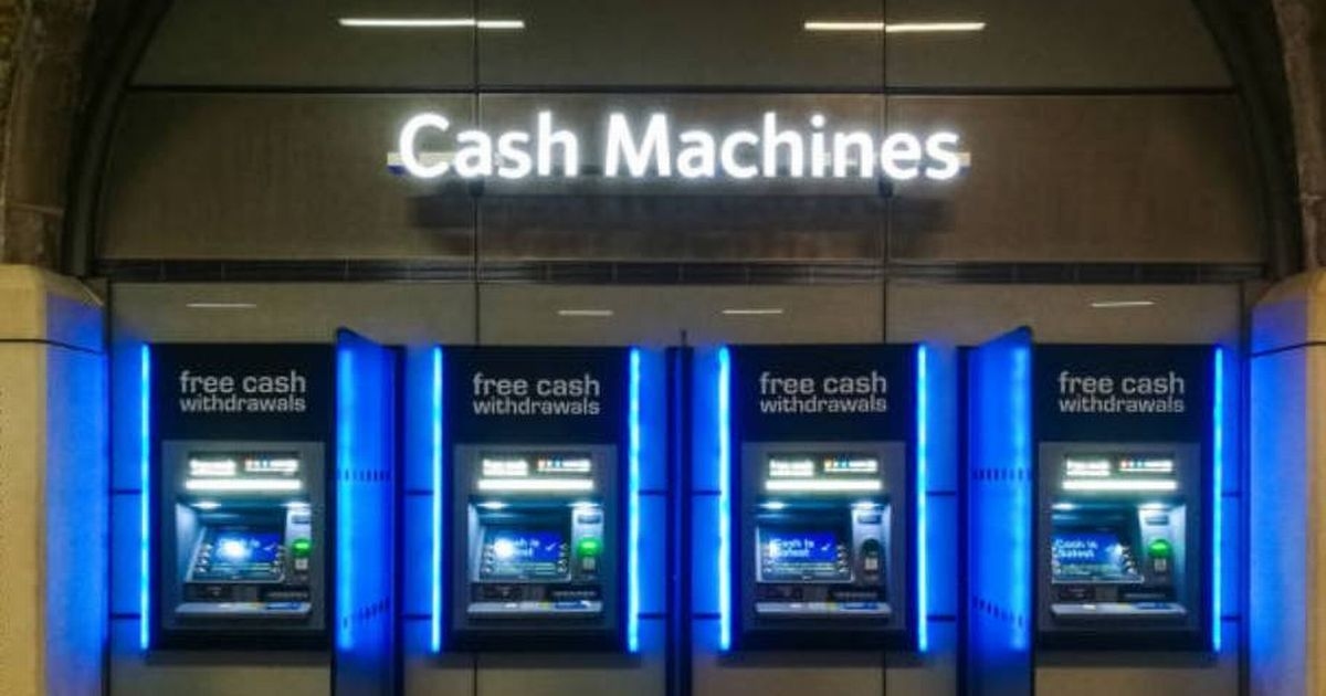 Santander, Barclays and Lloyds Bank customers advised to consider big change in 48 hours