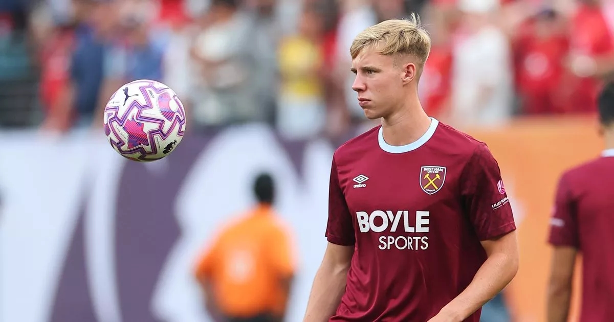 Swansea City confirm sixth signing of the summer as West Ham youngster joins on loan