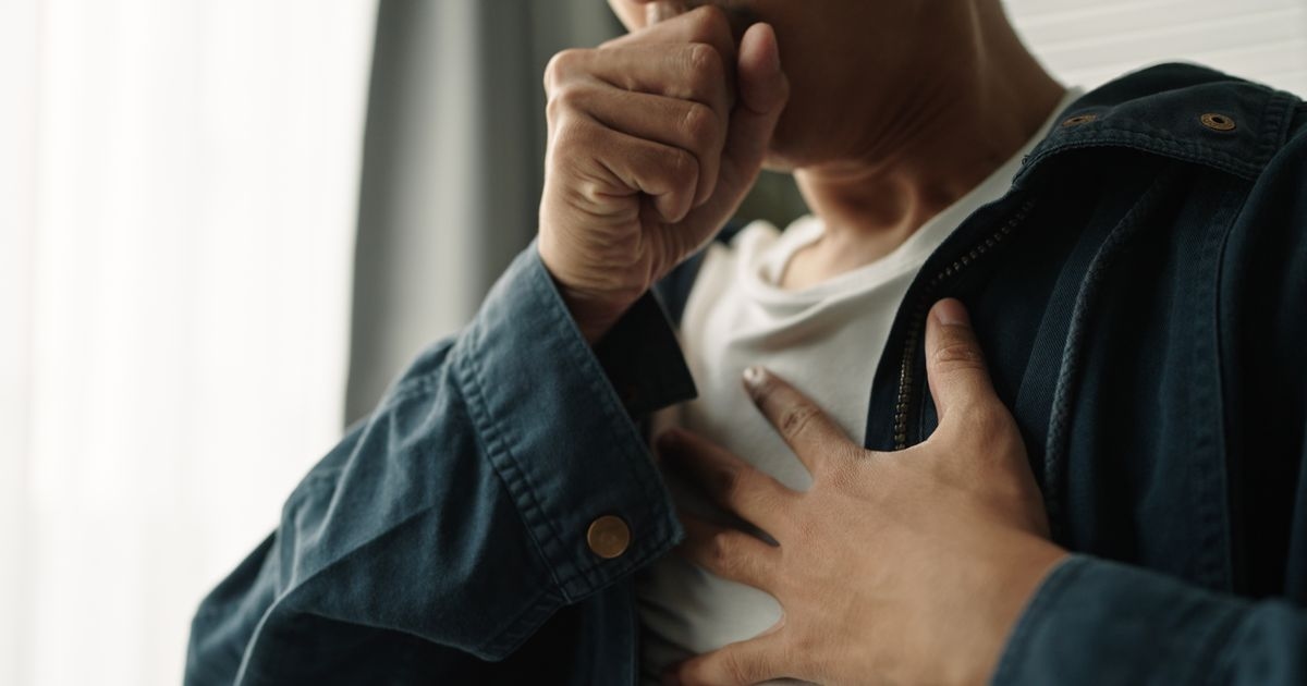 Man issues warning after developing throat cancer from bedroom activity