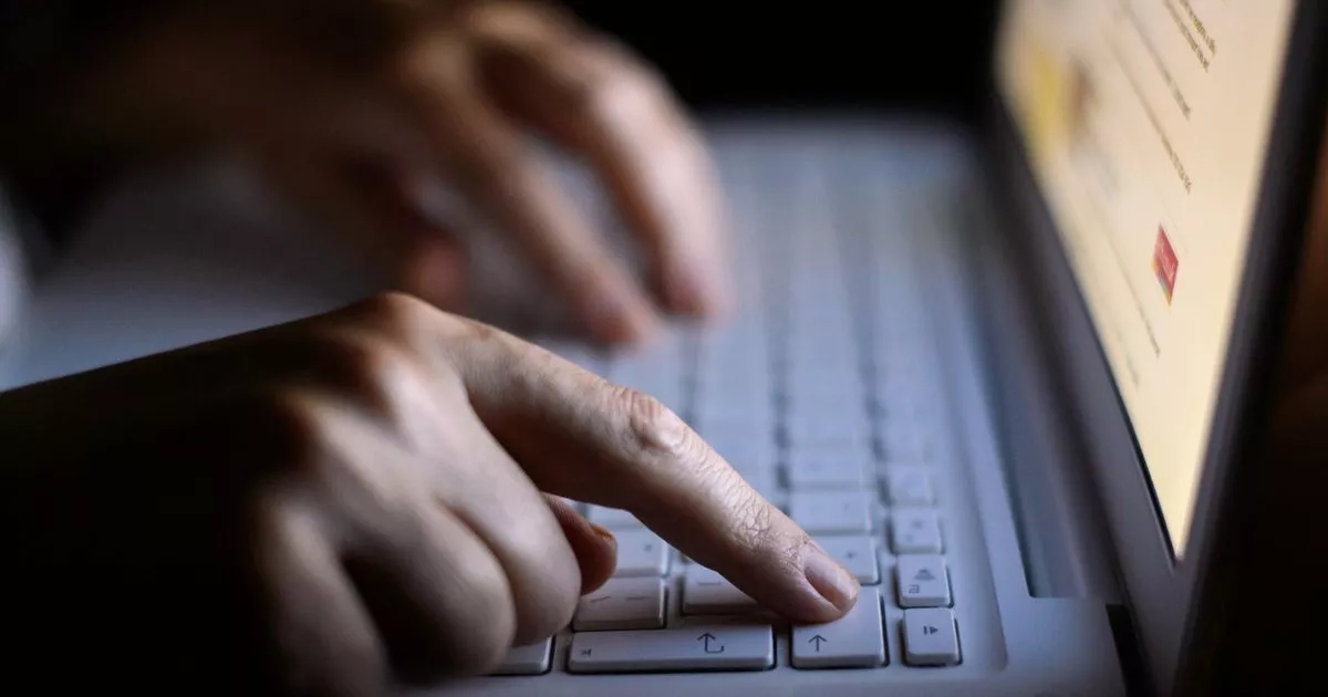 Faked news articles appear online promoting cryptocurrency schemes
