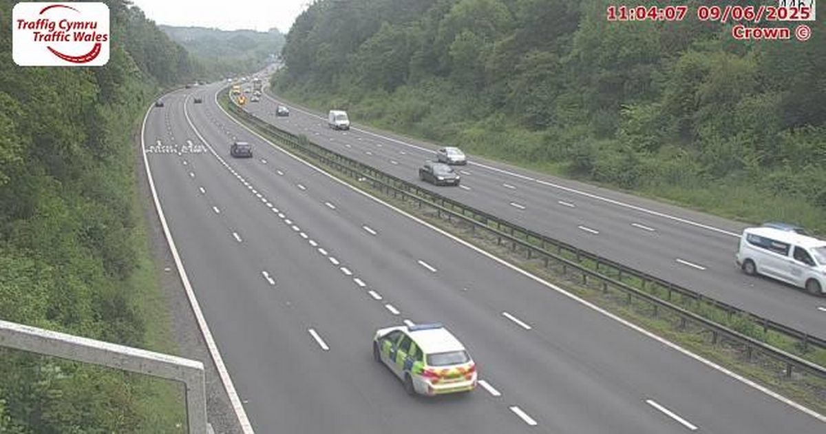 Part of M4 in Cardiff shut after crash