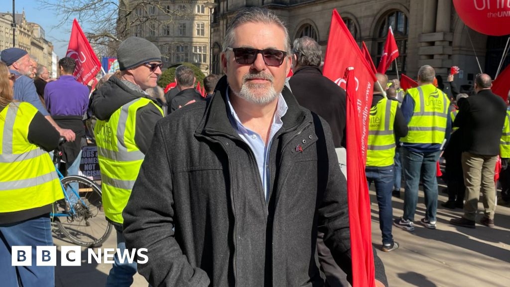Sheffield bin strikes to continue indefinitely, union says