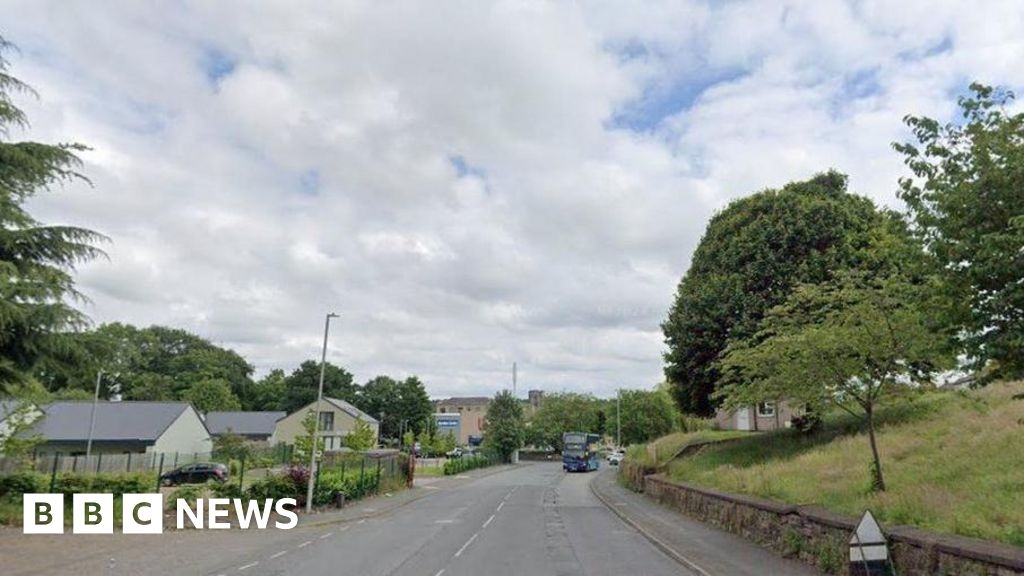 Teenagers arrested after boy, 17, stabbed in Batley