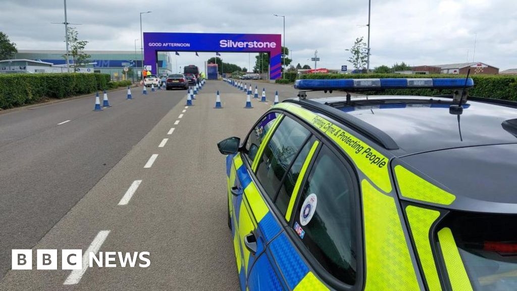 Silverstone fans warned of counterfeit ticket sales by police
