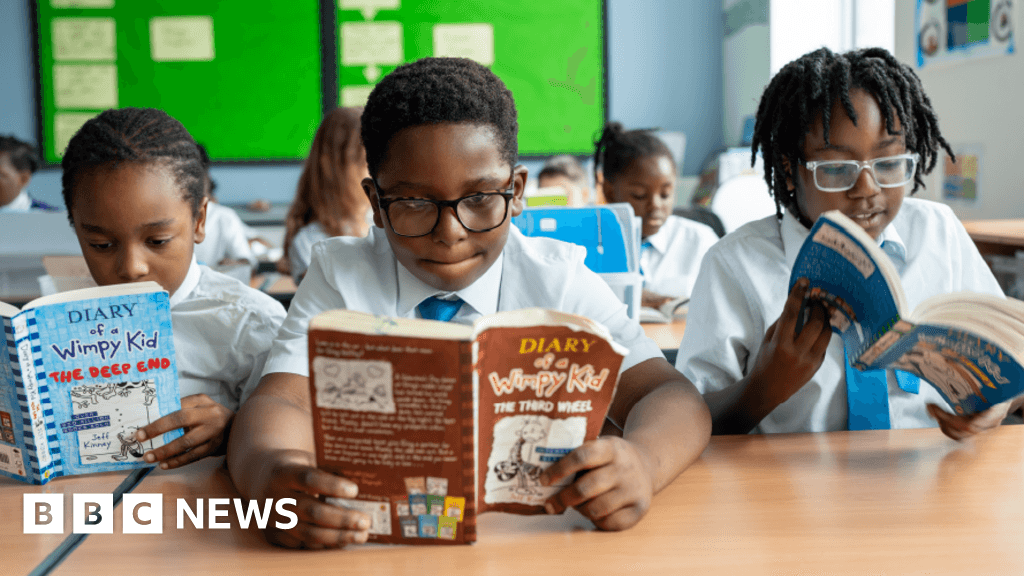 Two London academies shortlisted for World's Best School Prizes