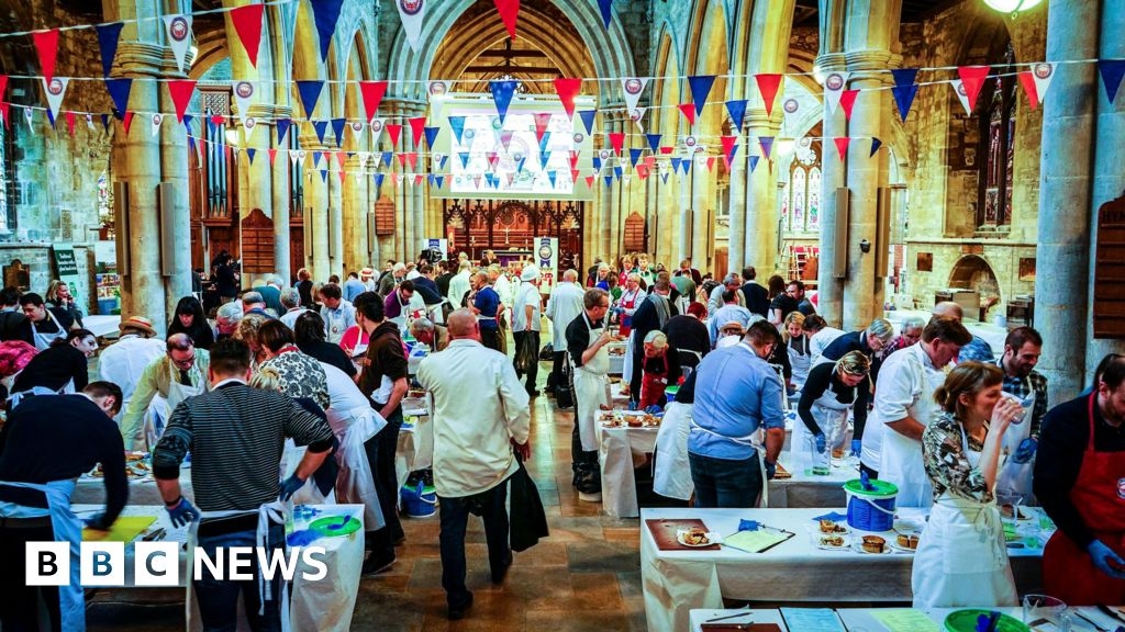 Judges at British Pie Awards reveal their secrets for a good pie