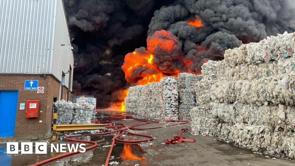 Rushden industrial estate reopens after recycling site fire