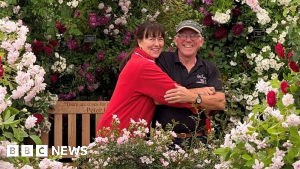 Norfolk's Peter Beales wins 30th gold at Chelsea Flower Show