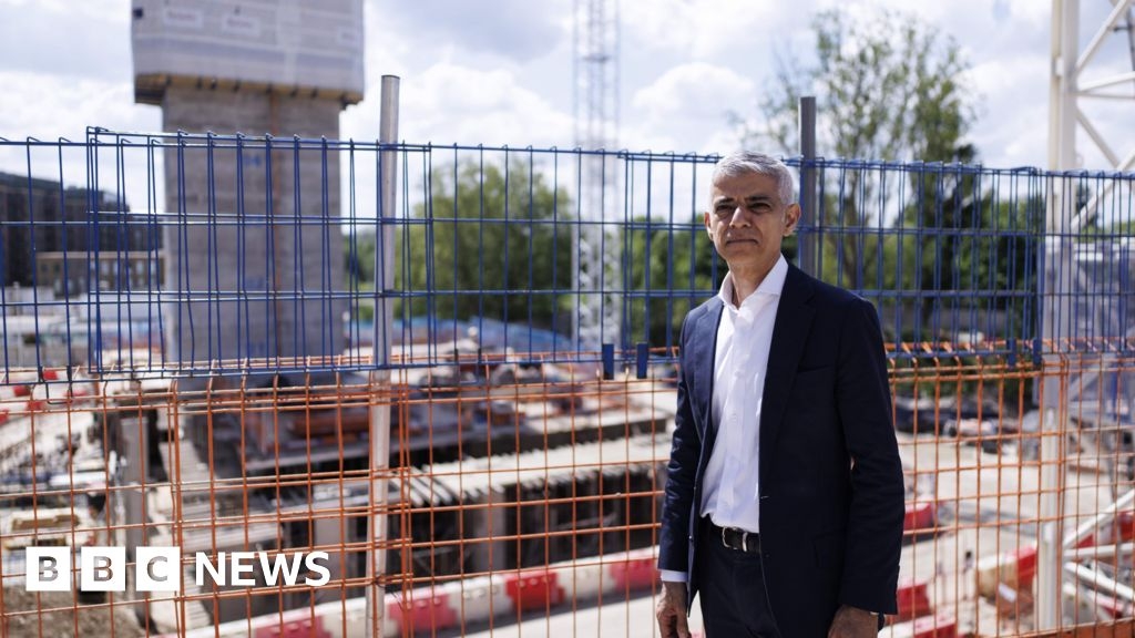 London mayor agrees 22% cut in affordable housing target