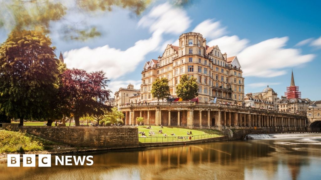Bath's Grade II listed Parade Gardens is dropping its entry fees