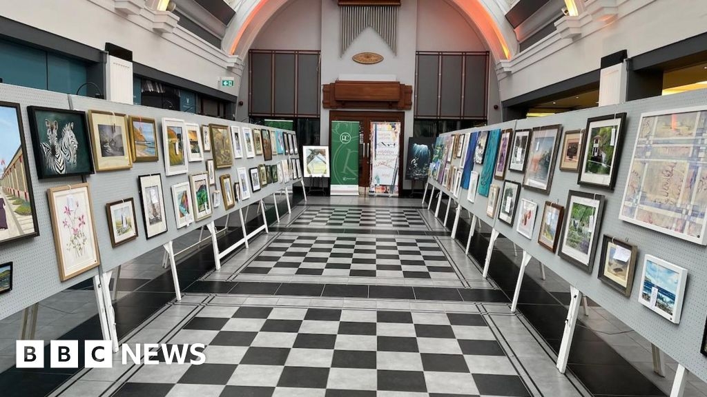 Easter art exhibition with 300 original pieces opens in Douglas