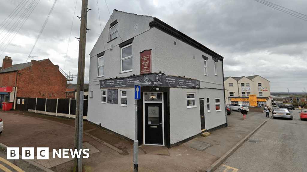 Man seriously injured in assault outside Huthwaite pub