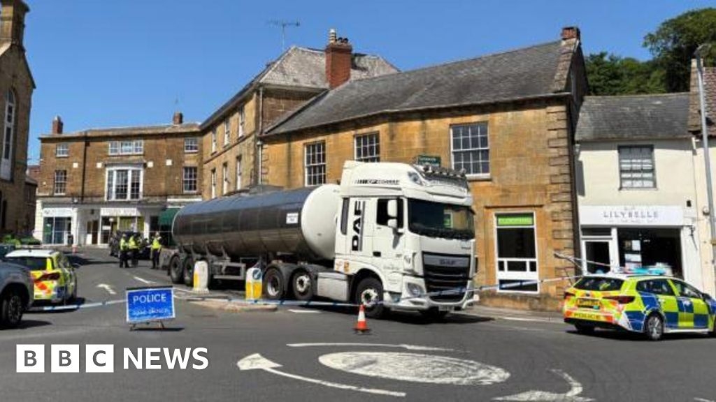 Crewkerne pedestrian hit by lorry