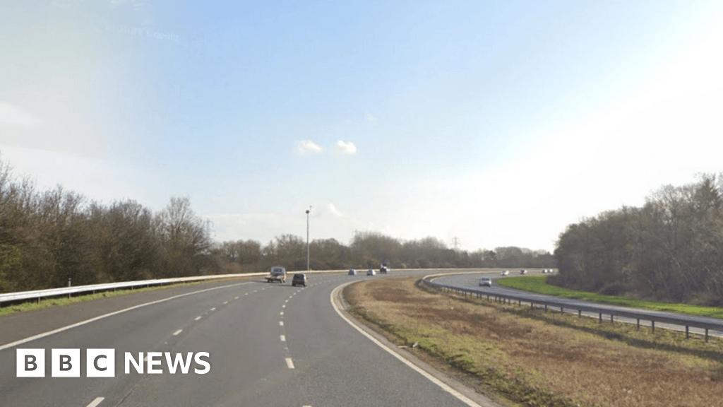 Two men arrested after fatal M40 Oxfordshire crash