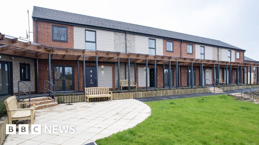 Gateshead Council housing complaint backlog 'must improve'