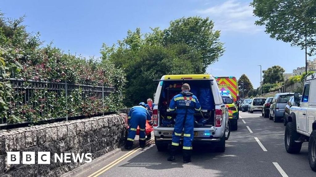 Man dies after falling from cliff in Cornwall