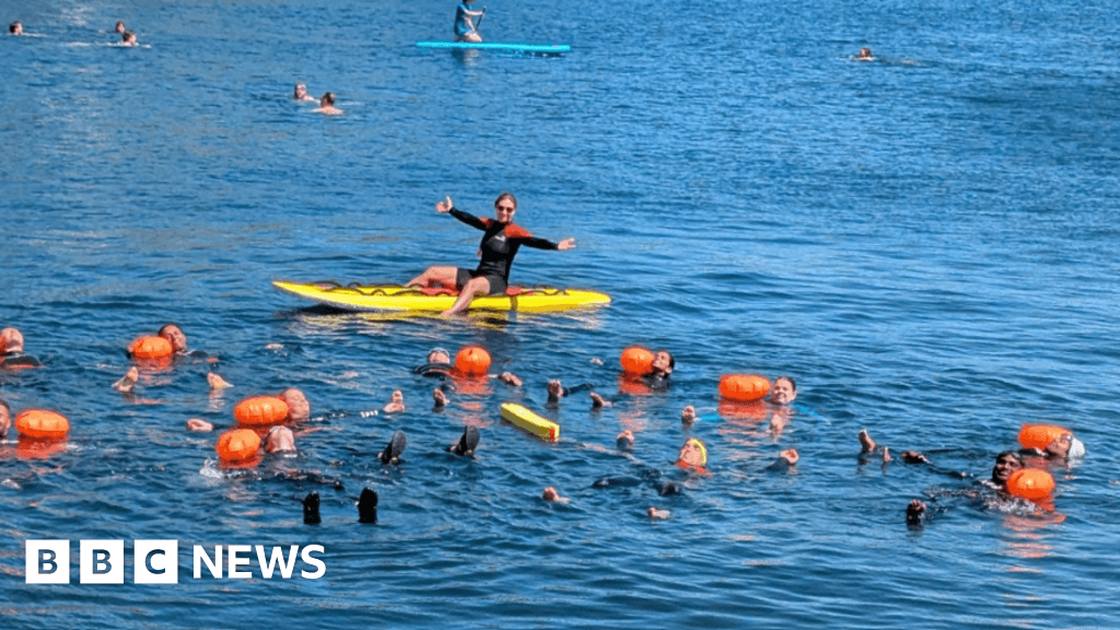 RNLI holds young adult water safety course for Plymouth students