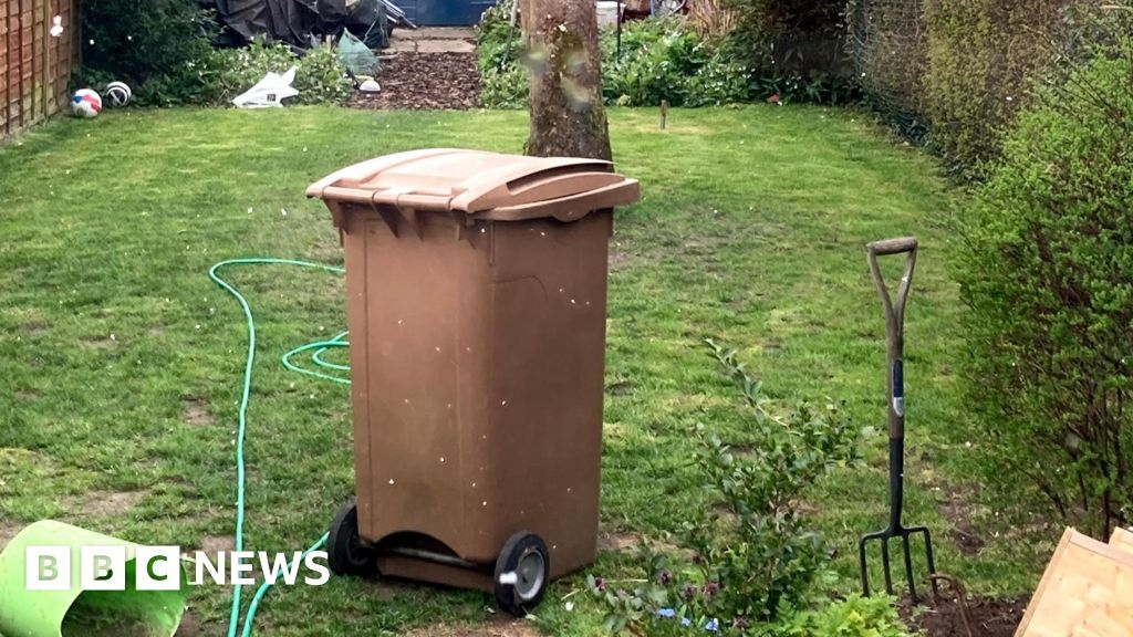 Fees start for extra garden waste collections in Medway