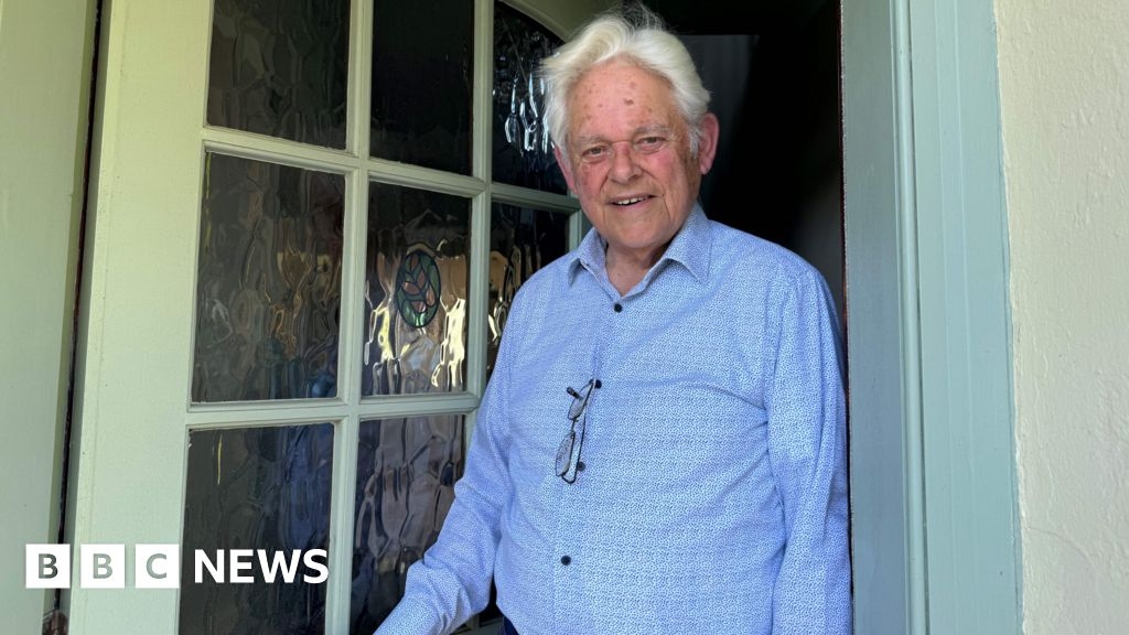 Man recalls 'horror occasions' from Guernsey's WW2 occupation