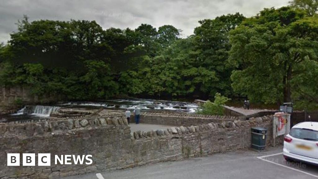 Man airlifted to hospital after falling into water near Richmond