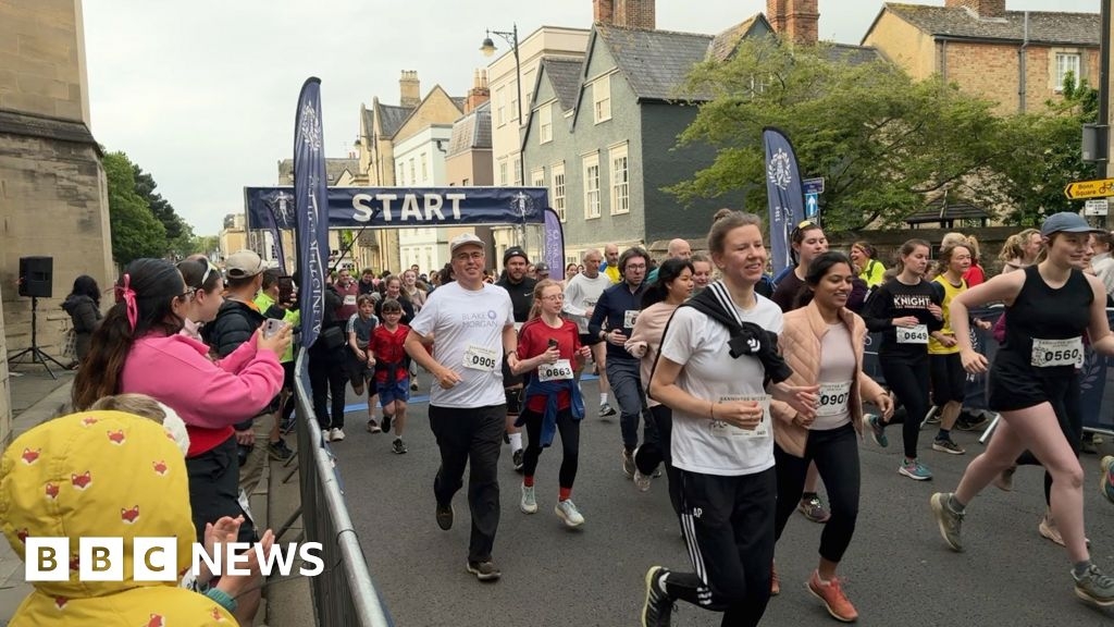 Roger Bannister 'would have loved' community mile