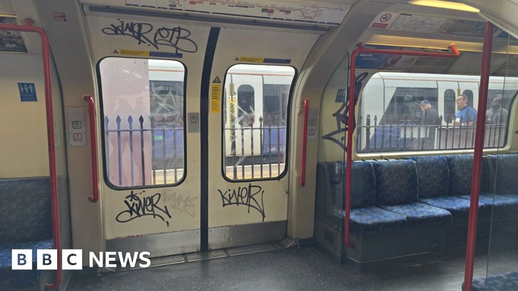 Significant increase in Tube graffiti