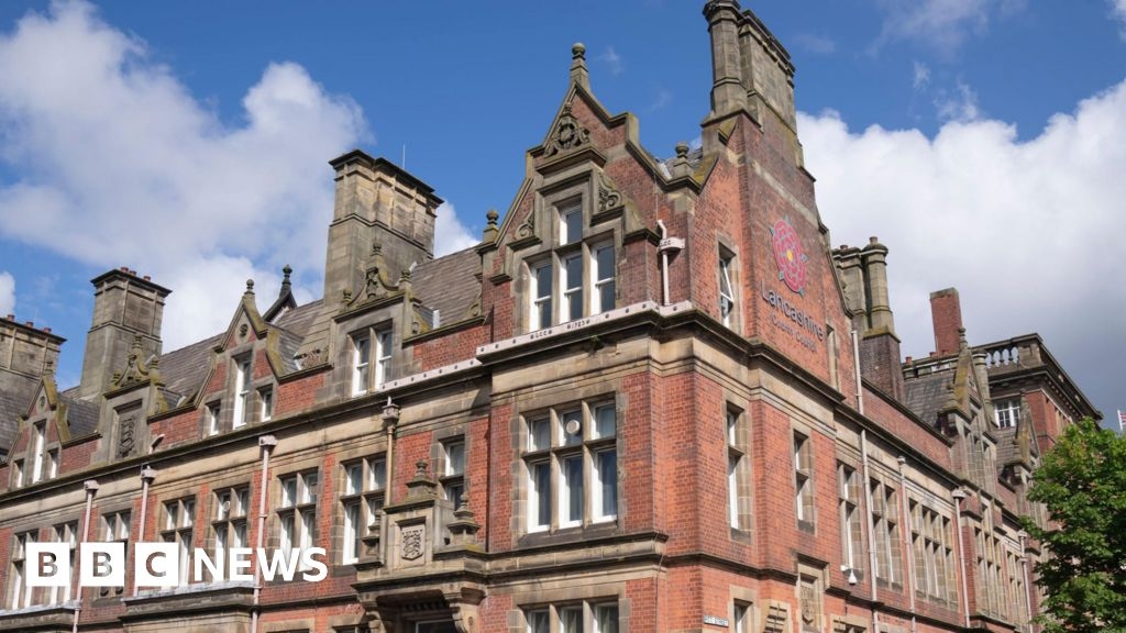 Lancashire councils given reorganisation deadline