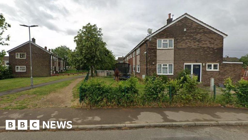 Boy and three men arrested after Knottingley knife incident