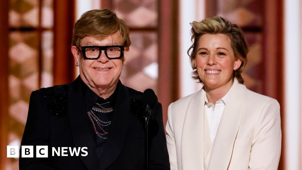 Sir Elton John celebrates 'extraordinary' 10th UK number one album