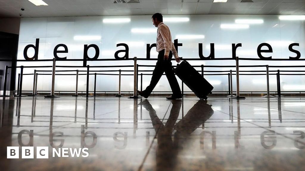 Union warns Glasgow Airport strikes could hit summer holidays
